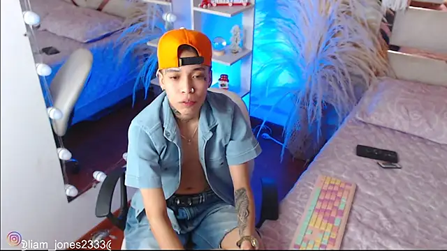 Jonesliam23 webcam