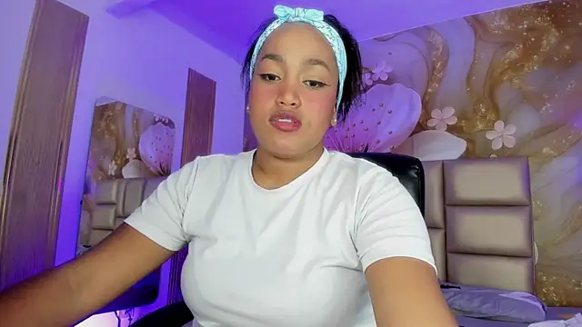 NahomiWalker_ webcam