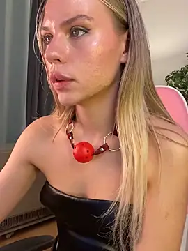 MistressMommyKate webcam