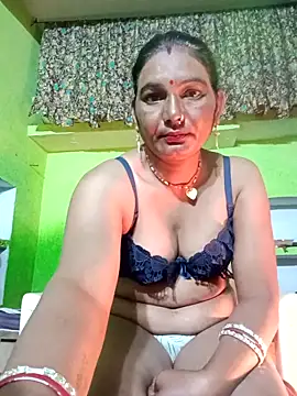 FIVAA webcam stripchat model stream image