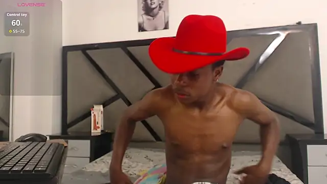 NoahJhonson69 webcam