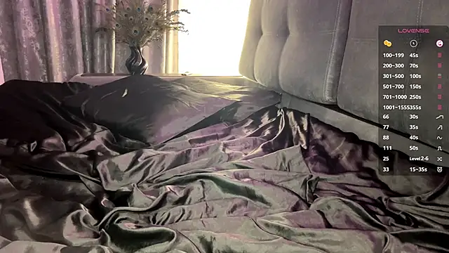 YourLittleElfie webcam