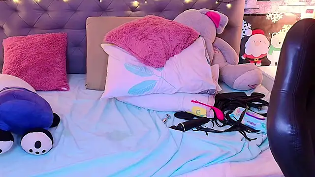 Italyy__boobs webcam