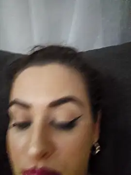 QueensInspireKings webcam