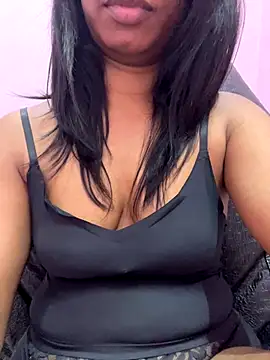 tamil_Aarathi webcam