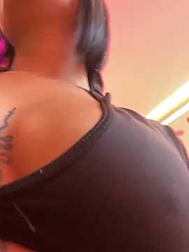 AlannaEvons's Stripchat show and profile