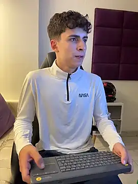 AdrianRinaldi webcam