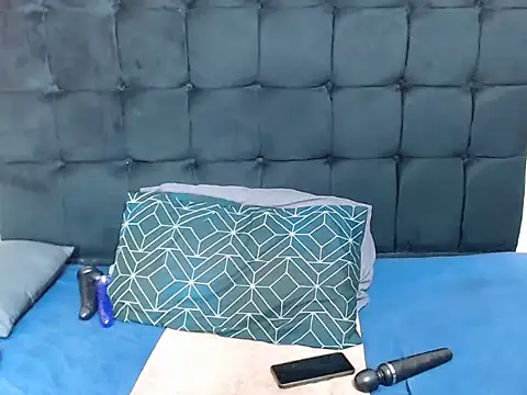 CaramelBootty webcam