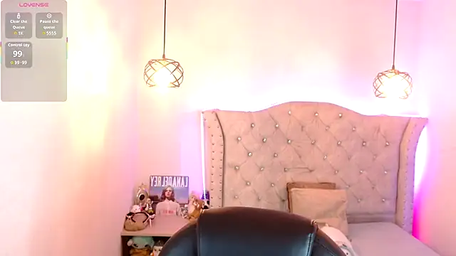 Charlotte_Jones__ webcam