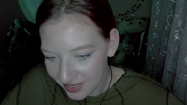 Lily_Ember webcam