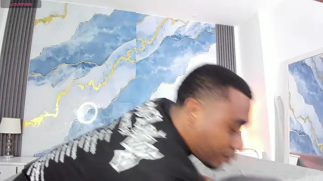 Kylieandjhonny webcam