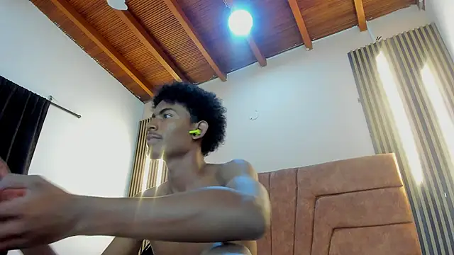 fykmor_1 (M twink) - pre cum