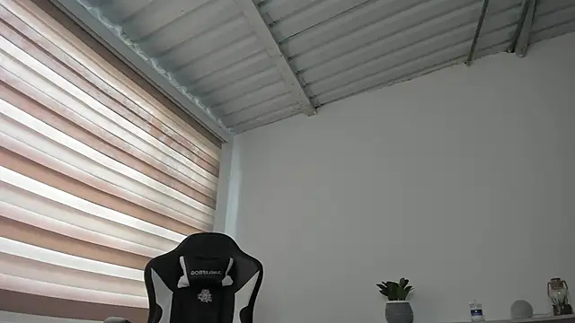 Aaron_Coltten webcam