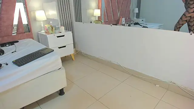 Megan_Sweetas webcam