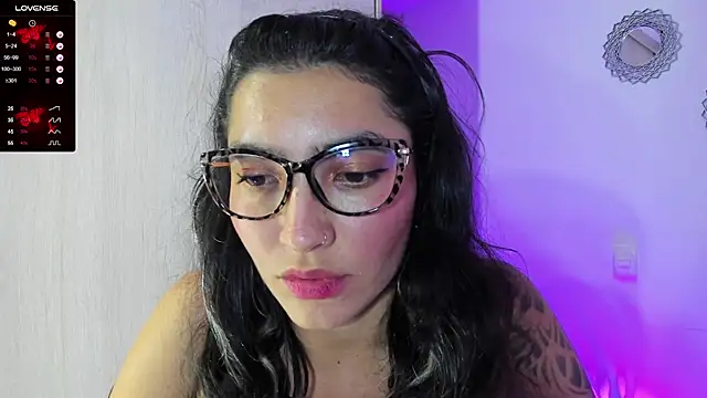 bella_thorne3 webcam