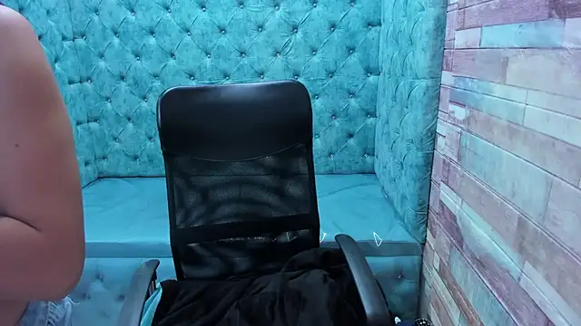 EmilyyEvans_ webcam stripchat model stream image