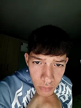 heyy_noah11 (M twink) - Hard dick 🤤🍆 more saliva