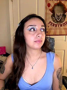 CharmingMaddie webcam