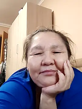 Zulfiya_Bruce webcam