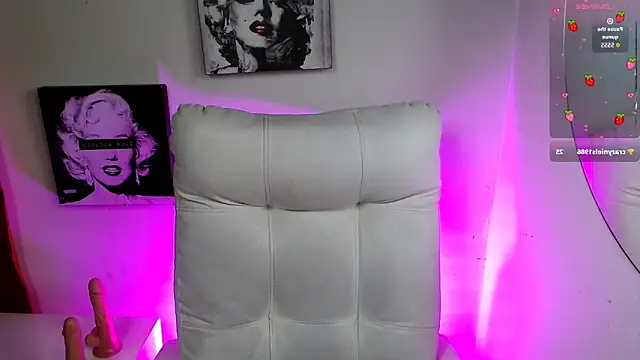 SamanthaRoldaan webcam