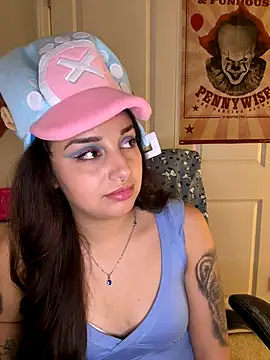 CharmingMaddie webcam