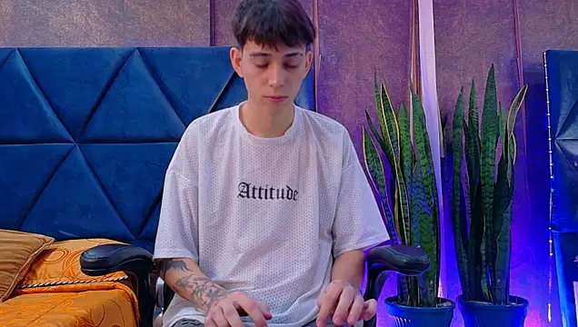 Lion_Foster01 webcam