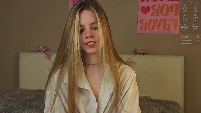 tiffinymergist (F teen) - Cute nipples flash