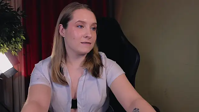  Saint_Vicious chat room