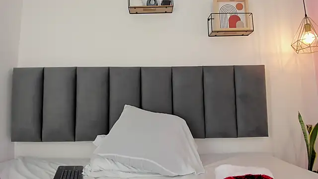 dulce_mmg - Dulce_mmg's free webcam - UK Sex Cams