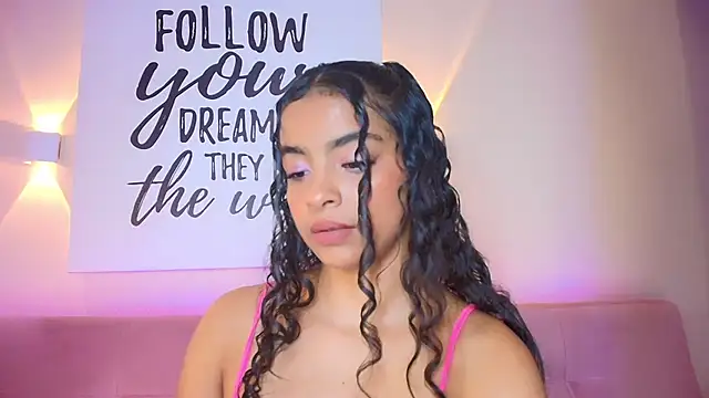 SunnyGilmoree webcam