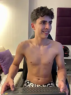 adrianrinaldi (M twink) - show cum
