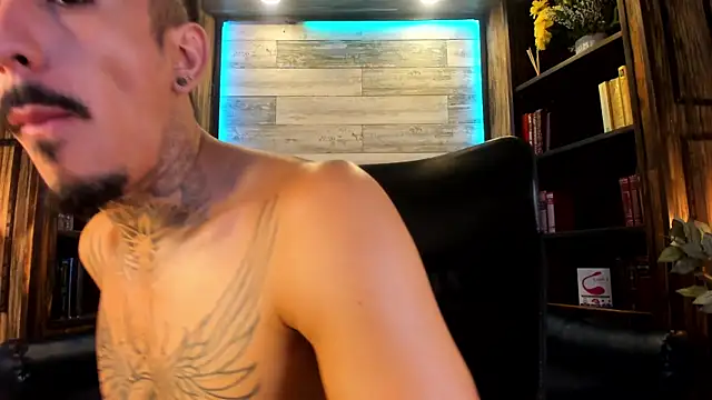 Donovan_Desmond webcam