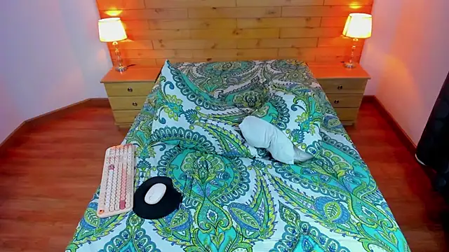 LilithBuckland webcam