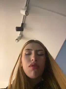 PrettyAshley_ webcam