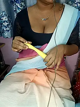 Tamilbigboobie webcam