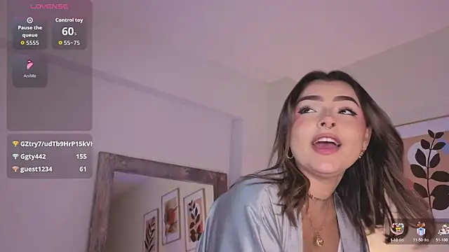 dahianawalcott (F young) - Naked dance + Oil all over my body 😈