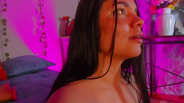 evaa_greey (F teen) - Saliva for you