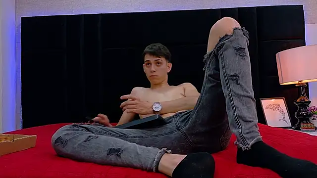 Lion_Foster01 webcam