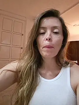 karina_warthon webcam