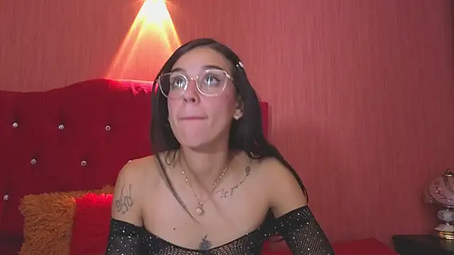 DanielaMonroe webcam