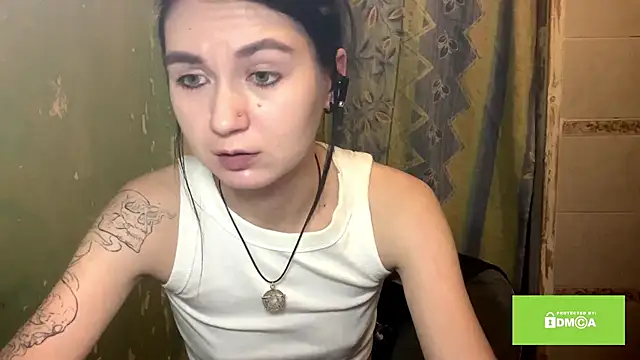 ArianeBhayani webcam