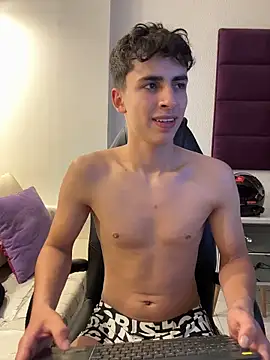 AdrianRinaldi webcam