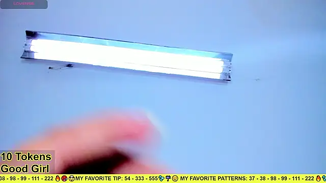 AriannaLewiis webcam