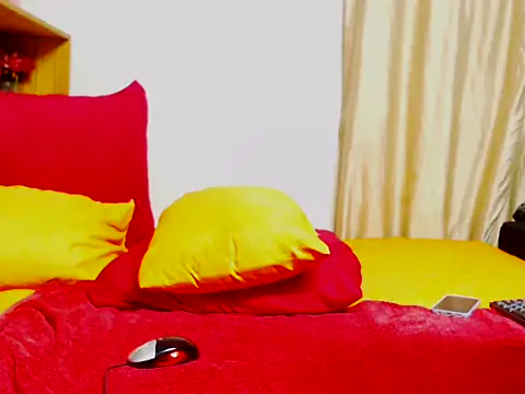 Juicyasss35xx webcam