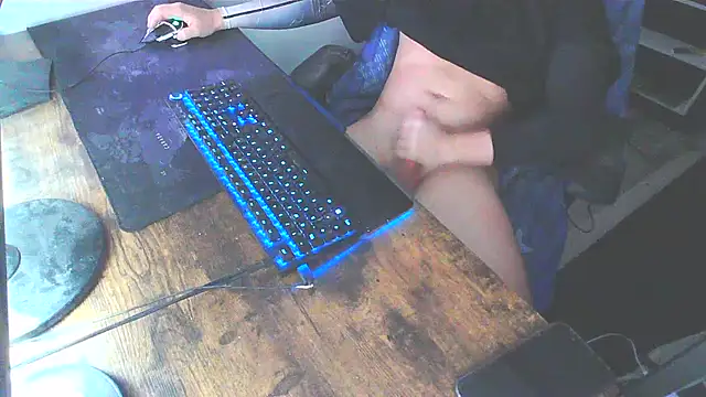 WouldLovetoFuckYou666 webcam