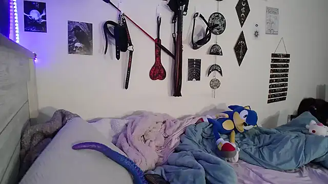 Julietserenity webcam