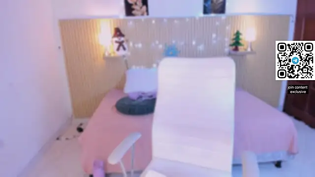 Harmony_Malkova webcam