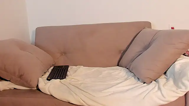 marie_pourtoii webcam