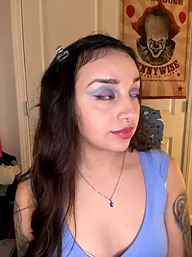 CharmingMaddie webcam