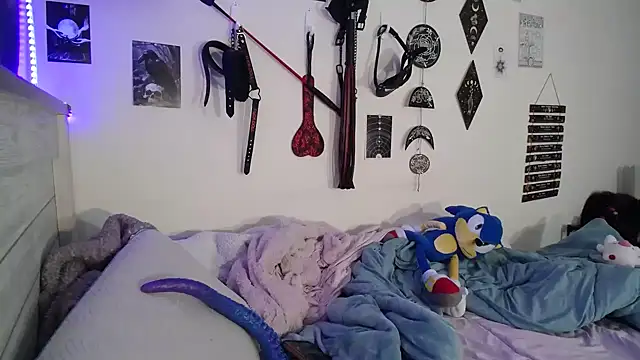 Julietserenity webcam